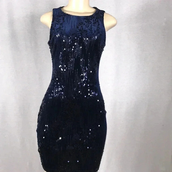 Emerald Sundae Velvet Sequence Blue Dress Size Small New With Tags - Picture 1 of 7